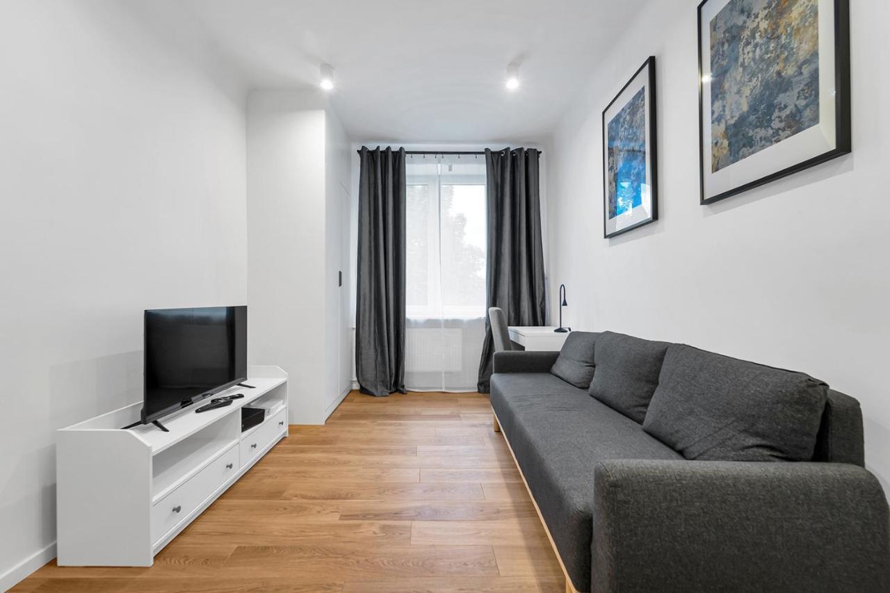 Dzielna Standard Apartment Warsaw Exterior photo